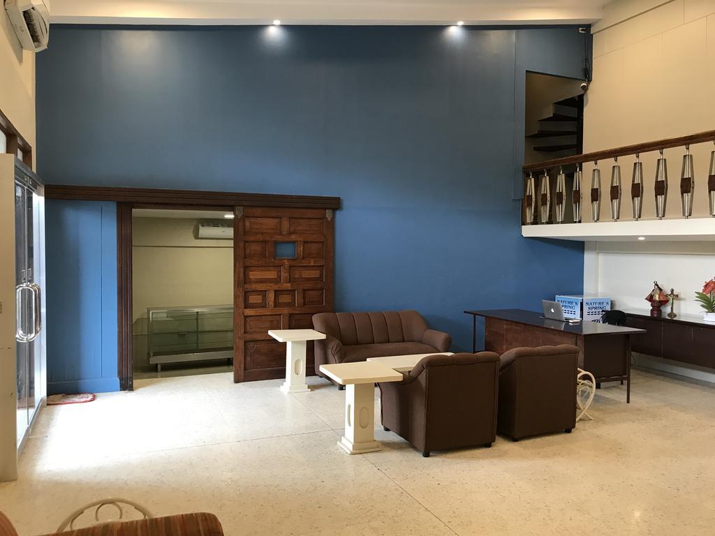 Residencia Marfel Hotell Tacloban Exteriör bild