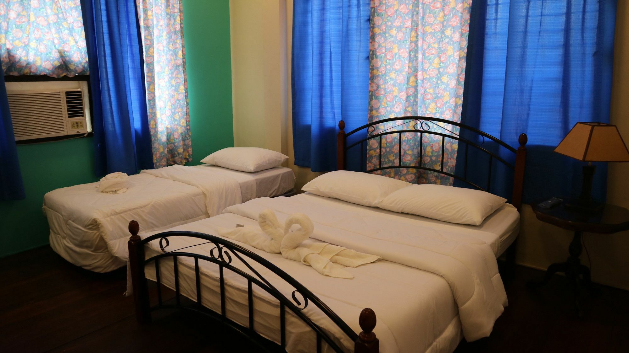 Residencia Marfel Hotell Tacloban Exteriör bild