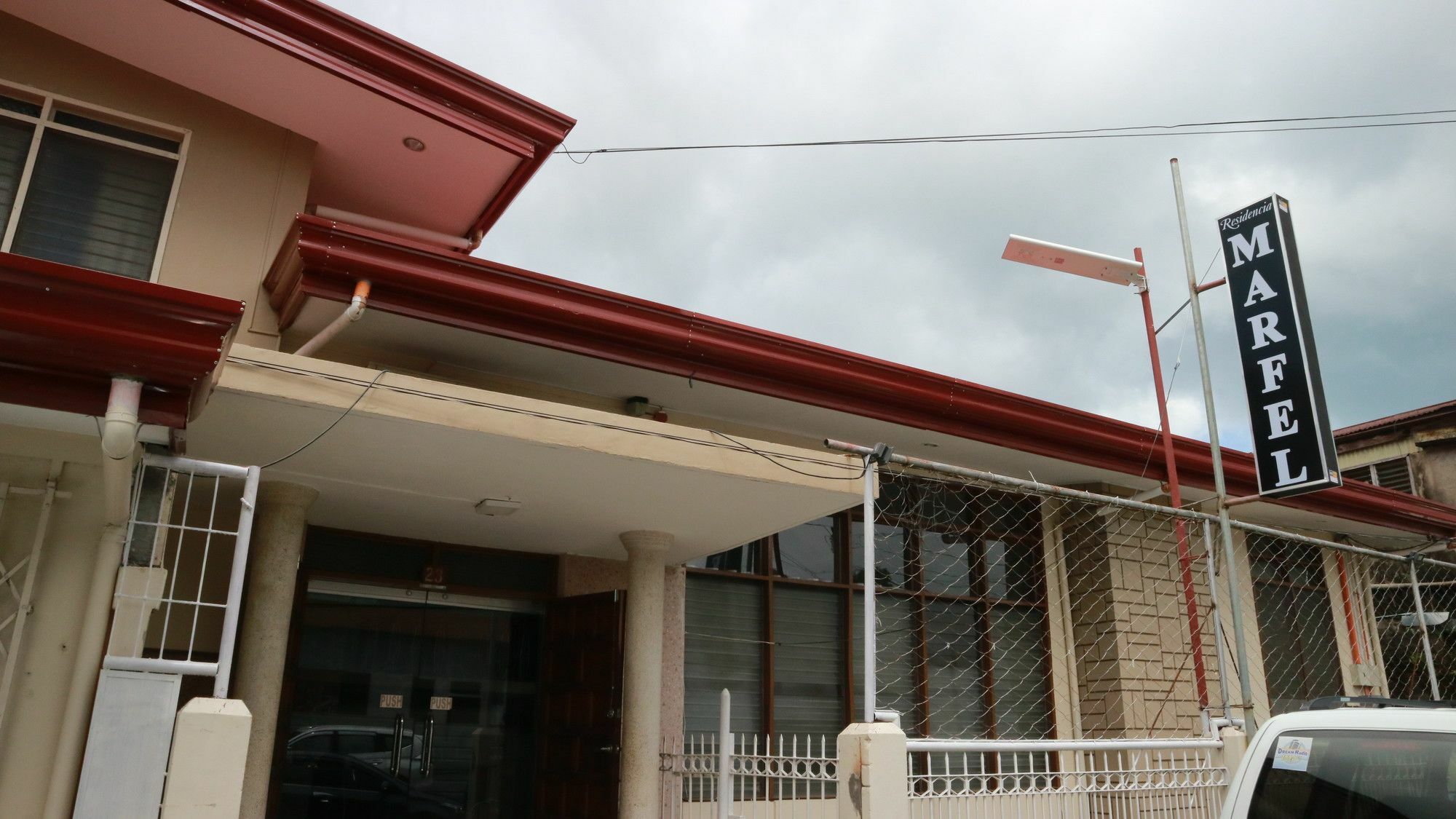 Residencia Marfel Hotell Tacloban Exteriör bild